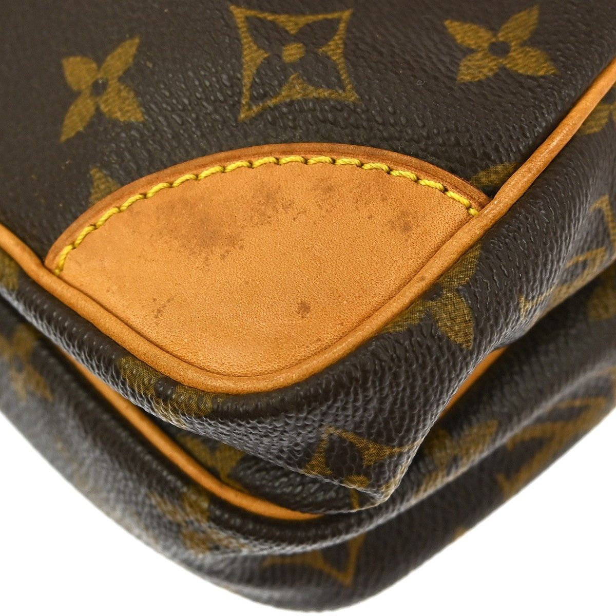 Louis Vuitton Louis Vuitton Amazone Bag Monogram Canvas Size ONE SIZE - 7 Thumbnail
