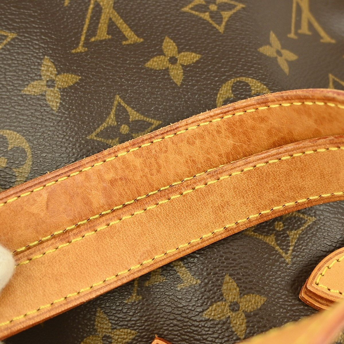 Louis Vuitton Louis Vuitton Batignolles Handbag Monogram Canvas Size ONE SIZE - 5 Thumbnail