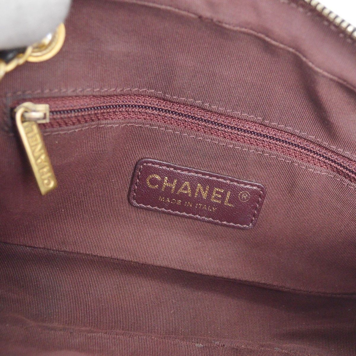 Chanel Chanel Chevron Camera Bag Quilted Leather Size ONE SIZE - 4 Thumbnail