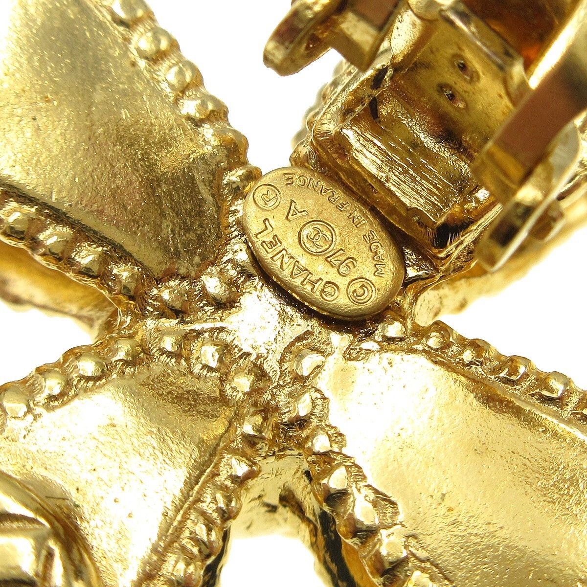 Chanel Chanel Vintage CC Clover Clip-On Earrings Metal Size ONE SIZE - 4 Thumbnail