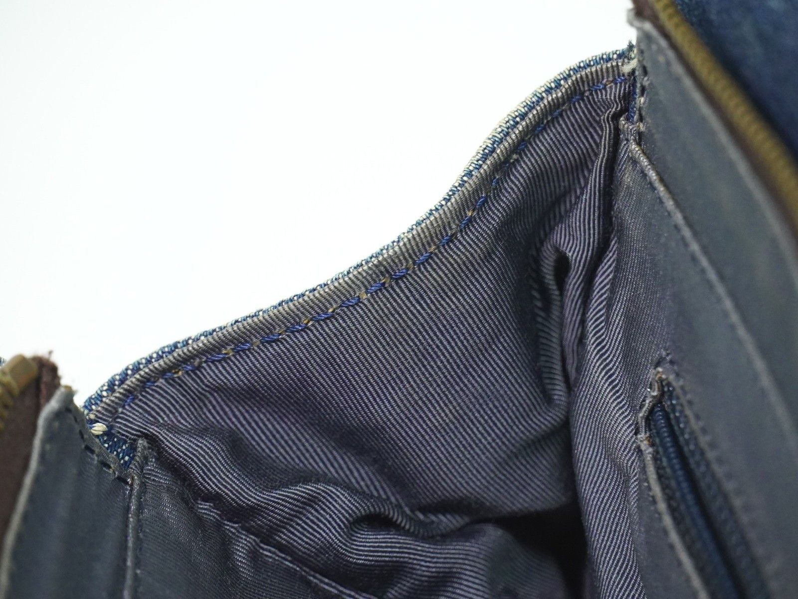 Chanel Chanel Vintage CC Tote Denim with Leather Size ONE SIZE - 21 Thumbnail