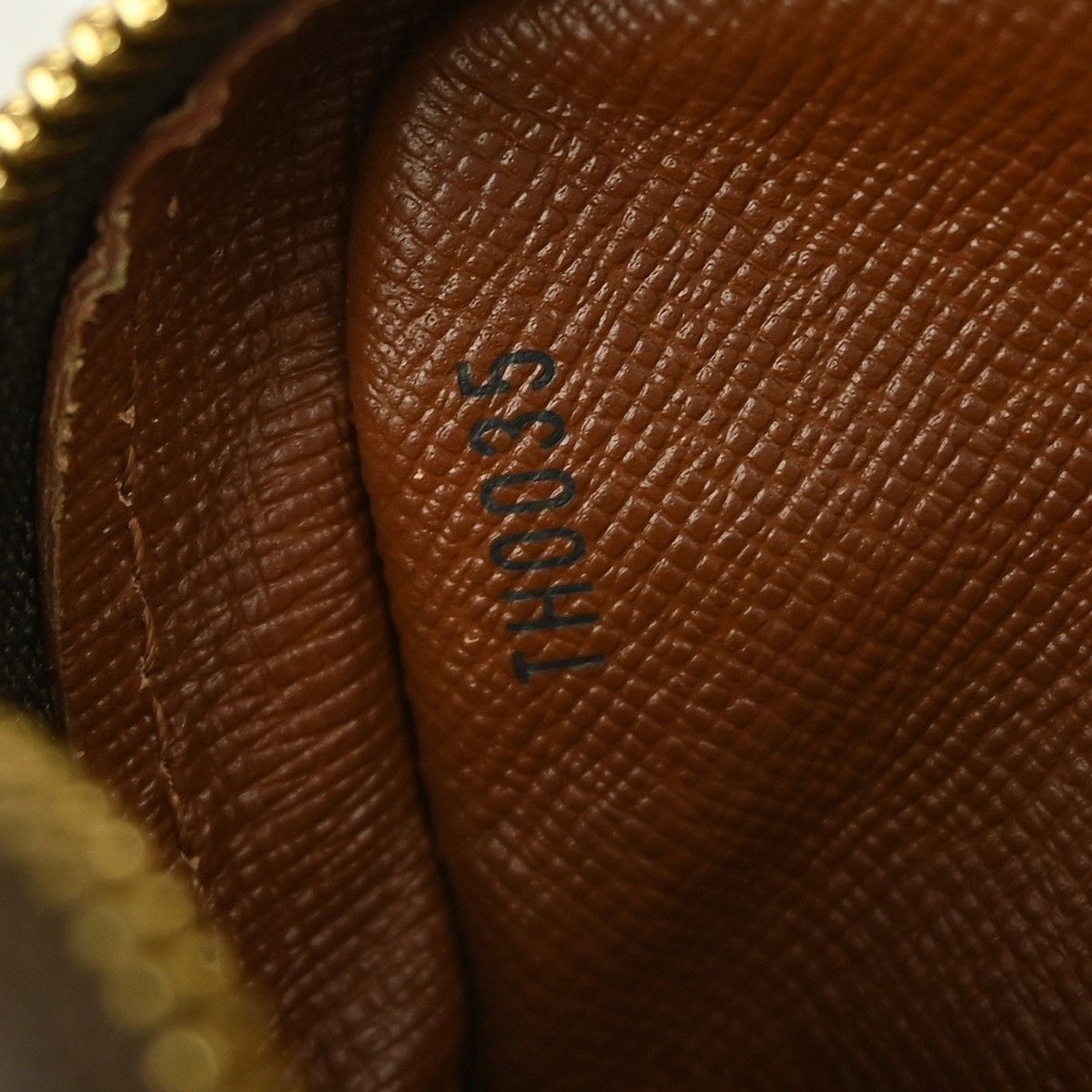 Louis Vuitton Louis Vuitton Amazone Bag Monogram Canvas Size ONE SIZE - 5 Thumbnail