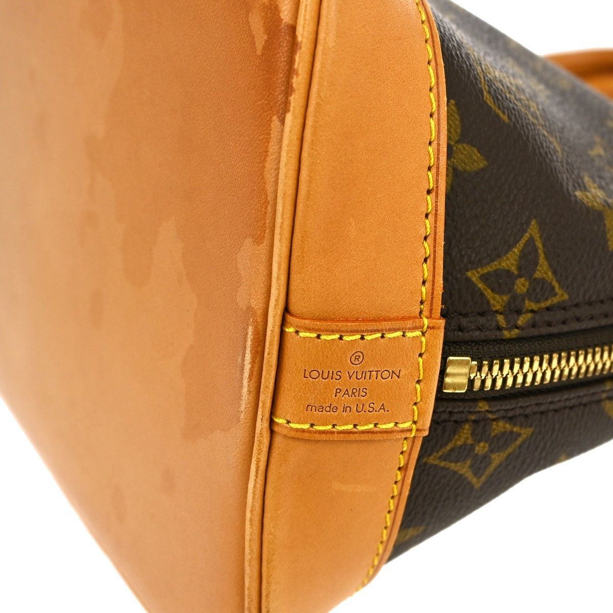 Louis Vuitton Louis Vuitton Alma Handbag Monogram Canvas Size ONE SIZE - 4 Thumbnail