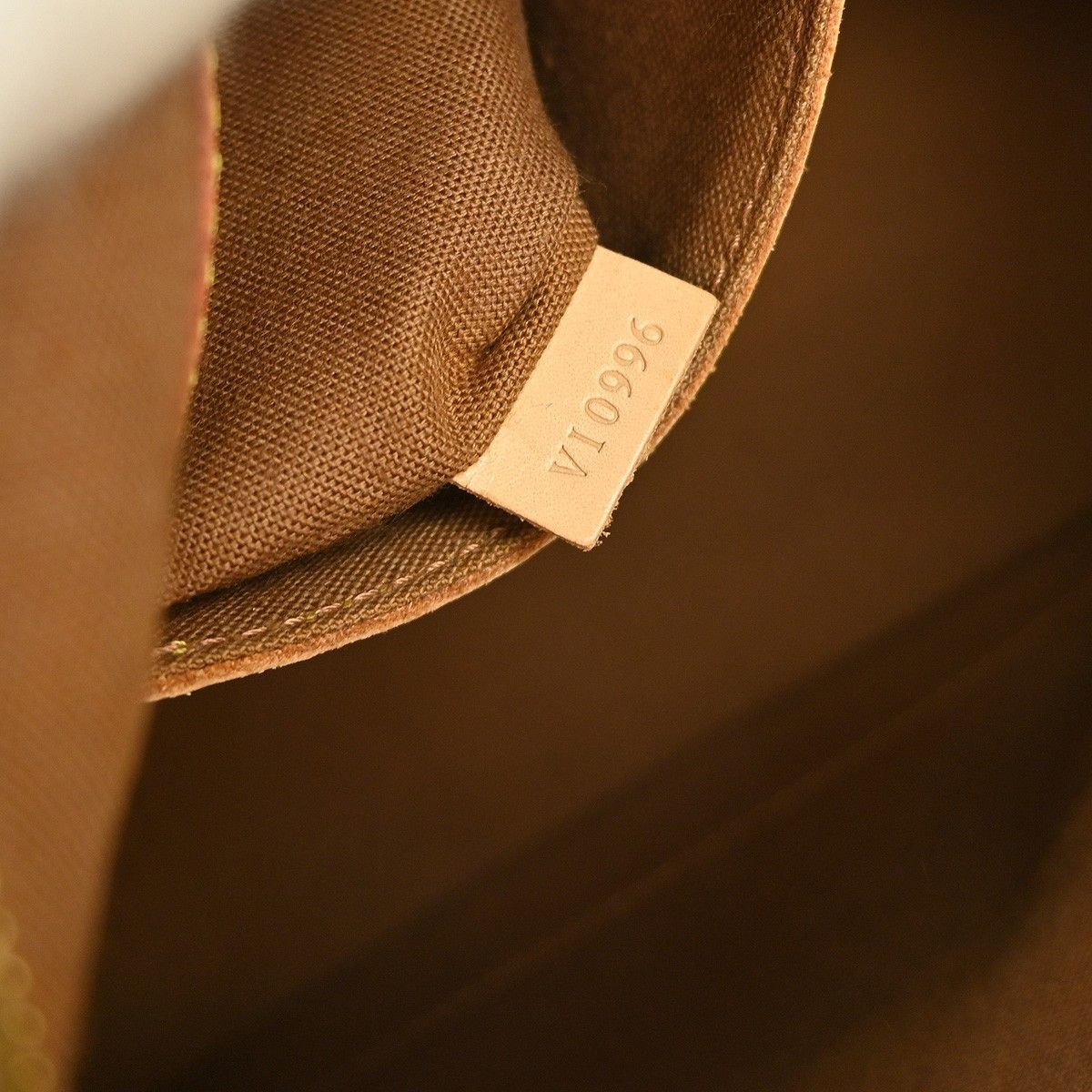 Louis Vuitton Louis Vuitton Alma Handbag Monogram Canvas Size ONE SIZE - 5 Thumbnail