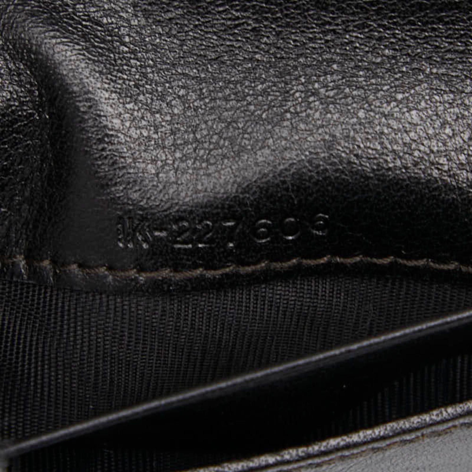Salvatore Ferragamo Salvatore Ferragamo Gancini Bifold Wallet in Black Leather for Women Size ONE SIZE - 9 Thumbnail