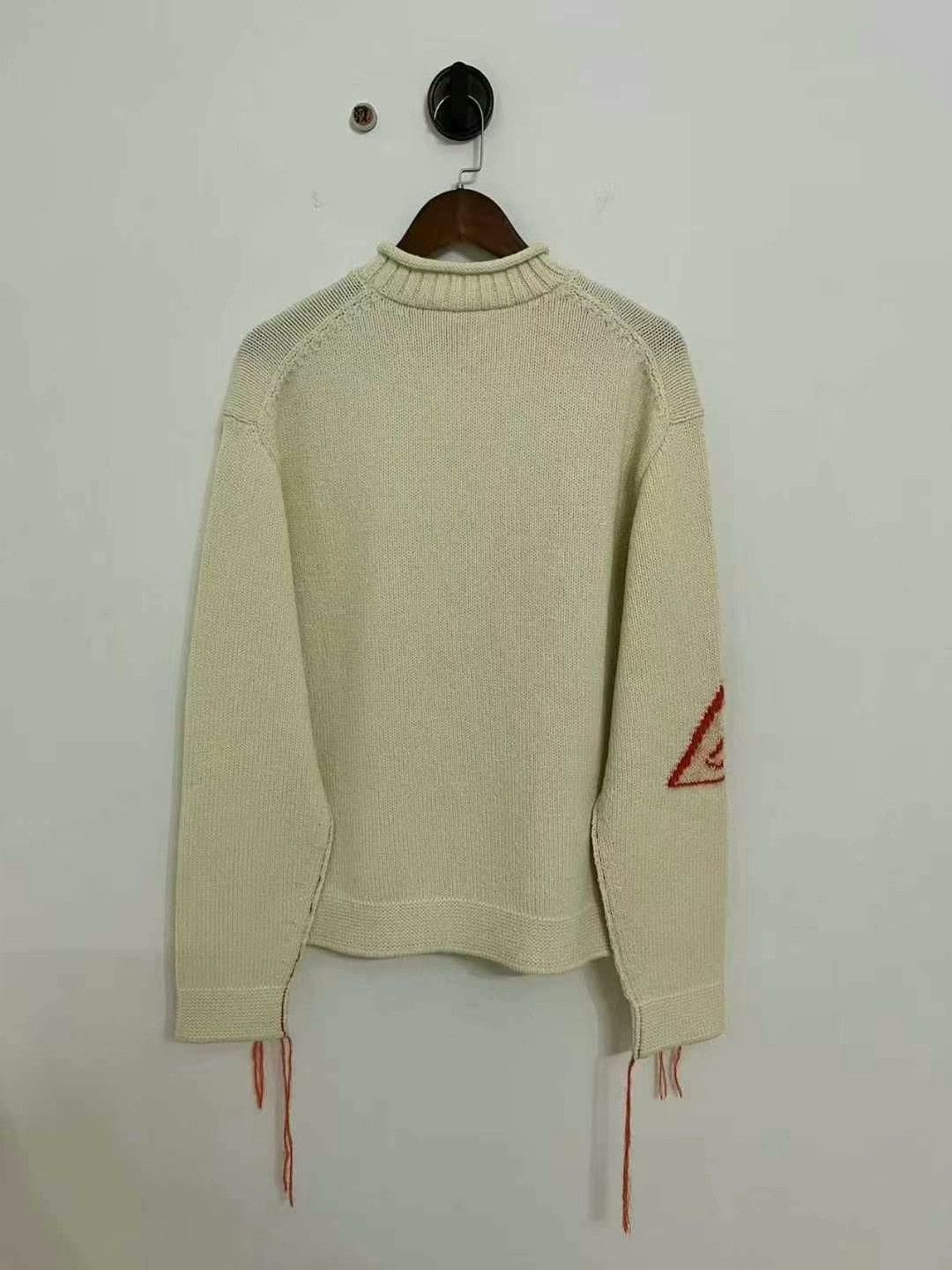 Dior dior cream triangle fringe embroidered logo sweater Size S / US 4 / IT 40 - 3 Thumbnail