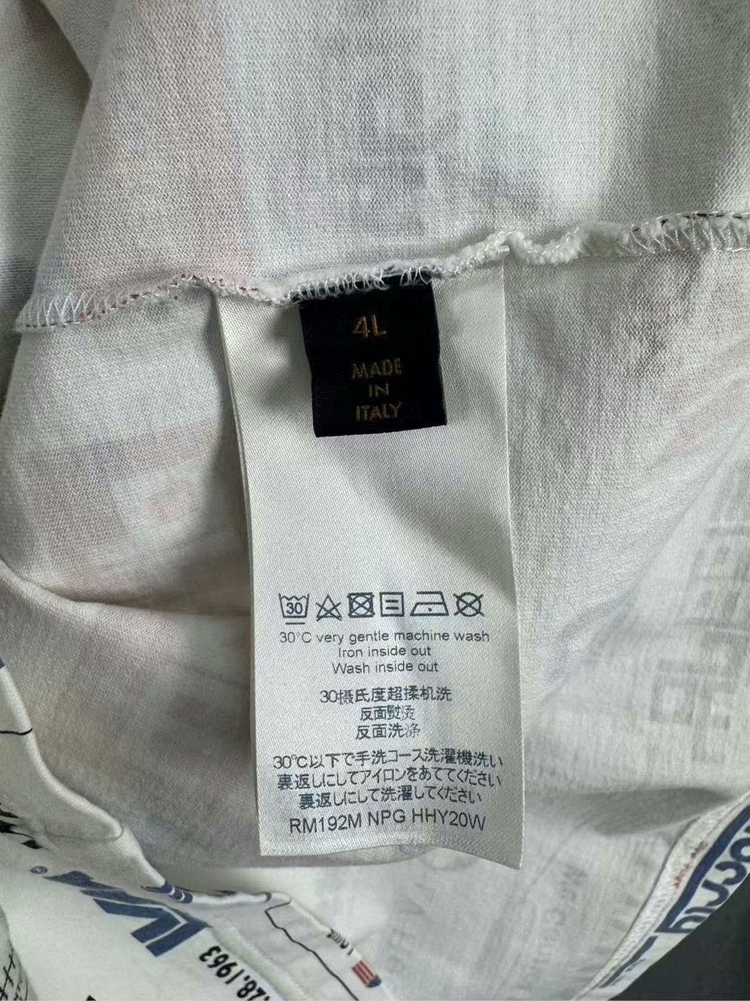 Louis Vuitton louis vuitton logo short sleeve t-shirt Size US L / EU 52-54 / 3 - 4 Thumbnail