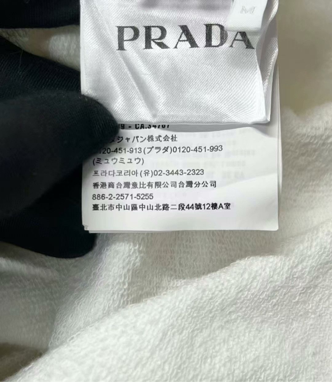Prada prada white logo hoodie with triangle tag Size US M / EU 48-50 / 2 - 3 Thumbnail