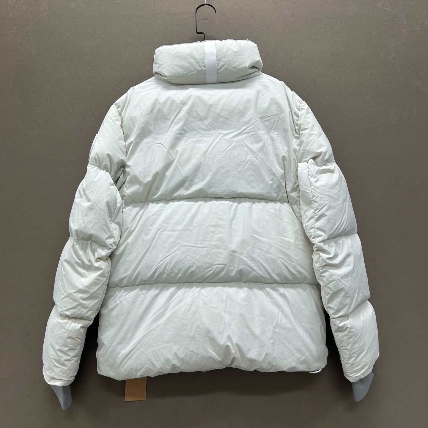Canada Goose canada goose everett white down jacket size s Size US S / EU 44-46 / 1 - 2 Thumbnail