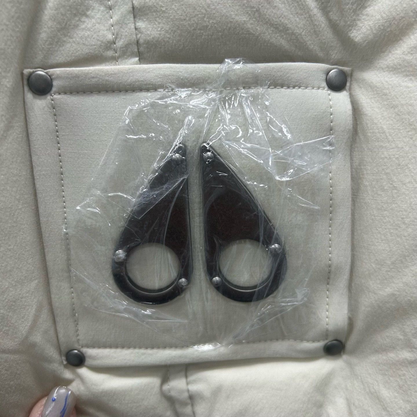 Moose Knuckles moose knuckles beige down vest size 2XL Size US XXL / EU 58 / 5 - 3 Thumbnail