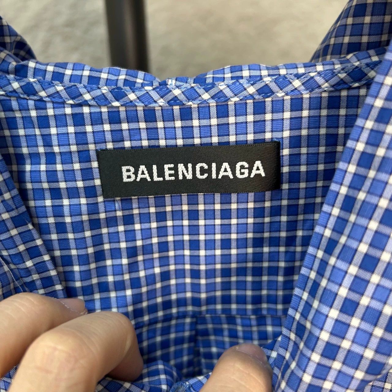 Balenciaga balenciaga blue and white check shirt Size US M / EU 48-50 / 2 - 3 Thumbnail