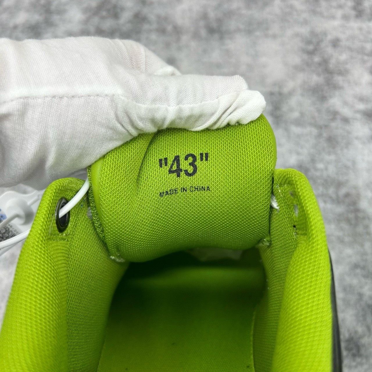 Off-White off-white out of office color-block sneakers Size US 10 / EU 43 - 5 Thumbnail