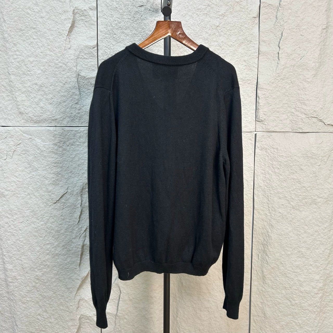 Gucci gucci bear pattern v-neck knit sweater Size L / US 10 / IT 46 - 2 Thumbnail