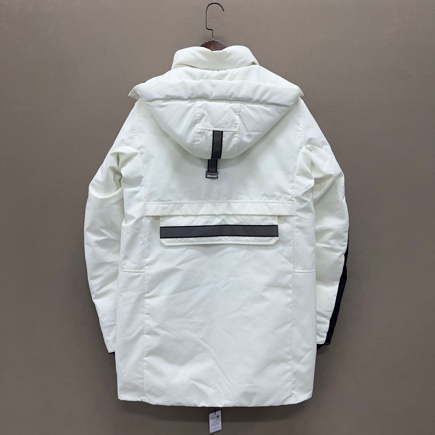 Canada Goose white long parka with black accents Size US M / EU 48-50 / 2 - 2 Thumbnail