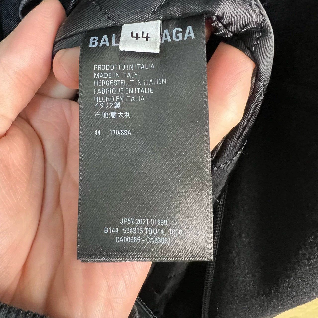 Balenciaga balenciaga black logo fleece jacket size 44 Size US L / EU 52-54 / 3 - 4 Thumbnail