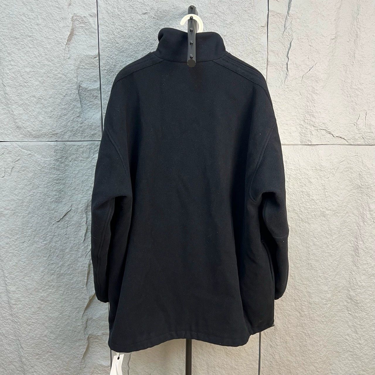 Balenciaga balenciaga black logo fleece jacket size 44 Size US L / EU 52-54 / 3 - 2 Thumbnail