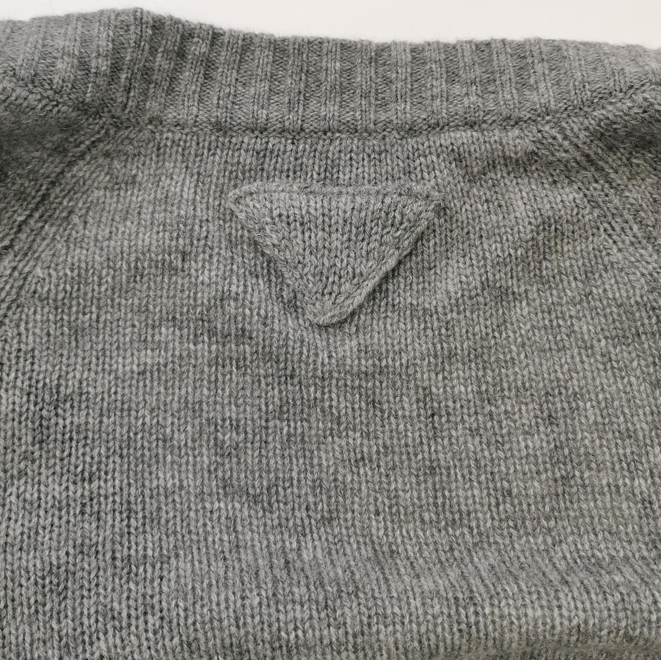 Prada Prada Gray Wool Blend Button-Up Long Sleeve Top 0089 Size XXS / US 00 / IT 34 - 3 Thumbnail