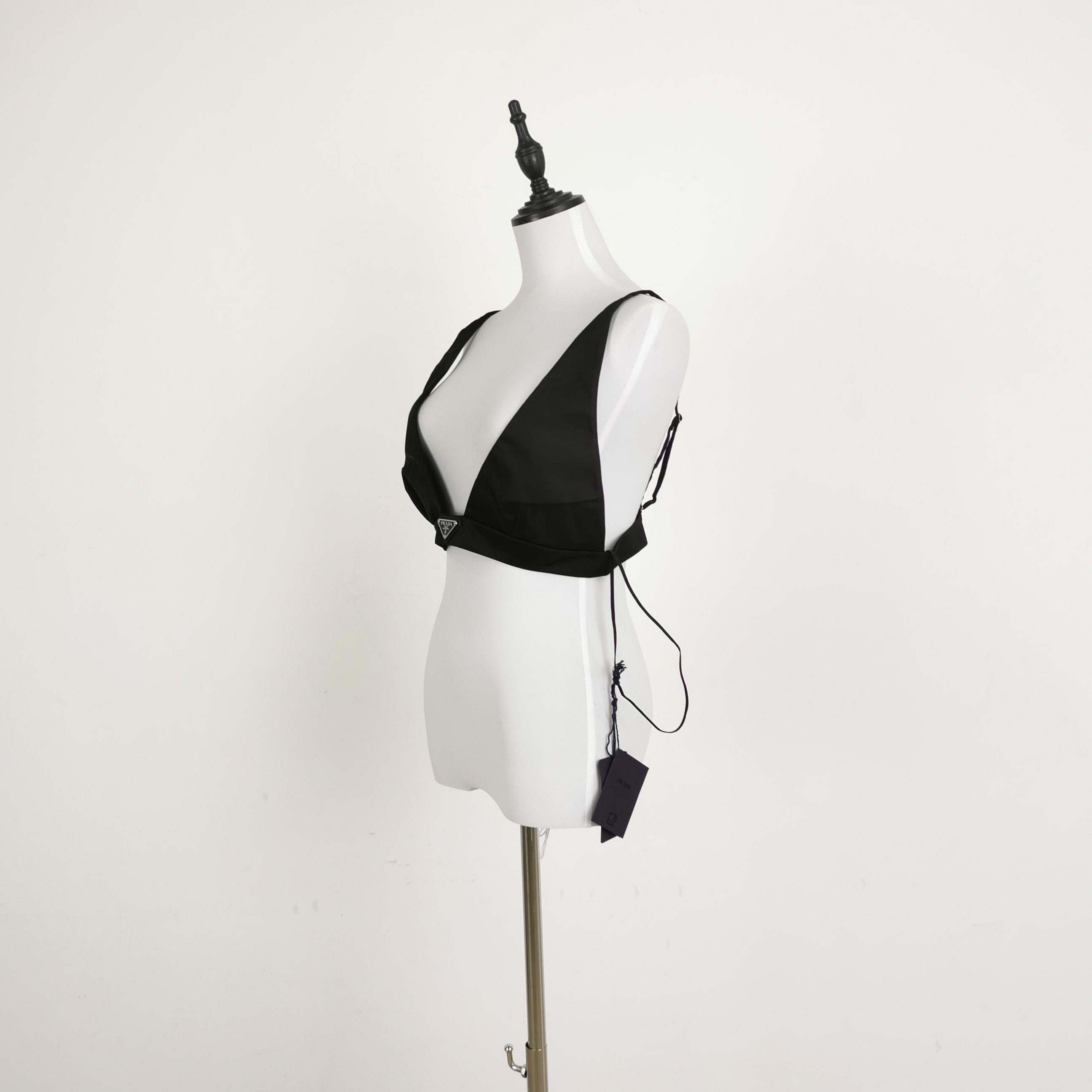 Prada Prada Black Triangle Logo Vest Size 42 0089 Size L / US 10 / IT 46 - 2 Thumbnail
