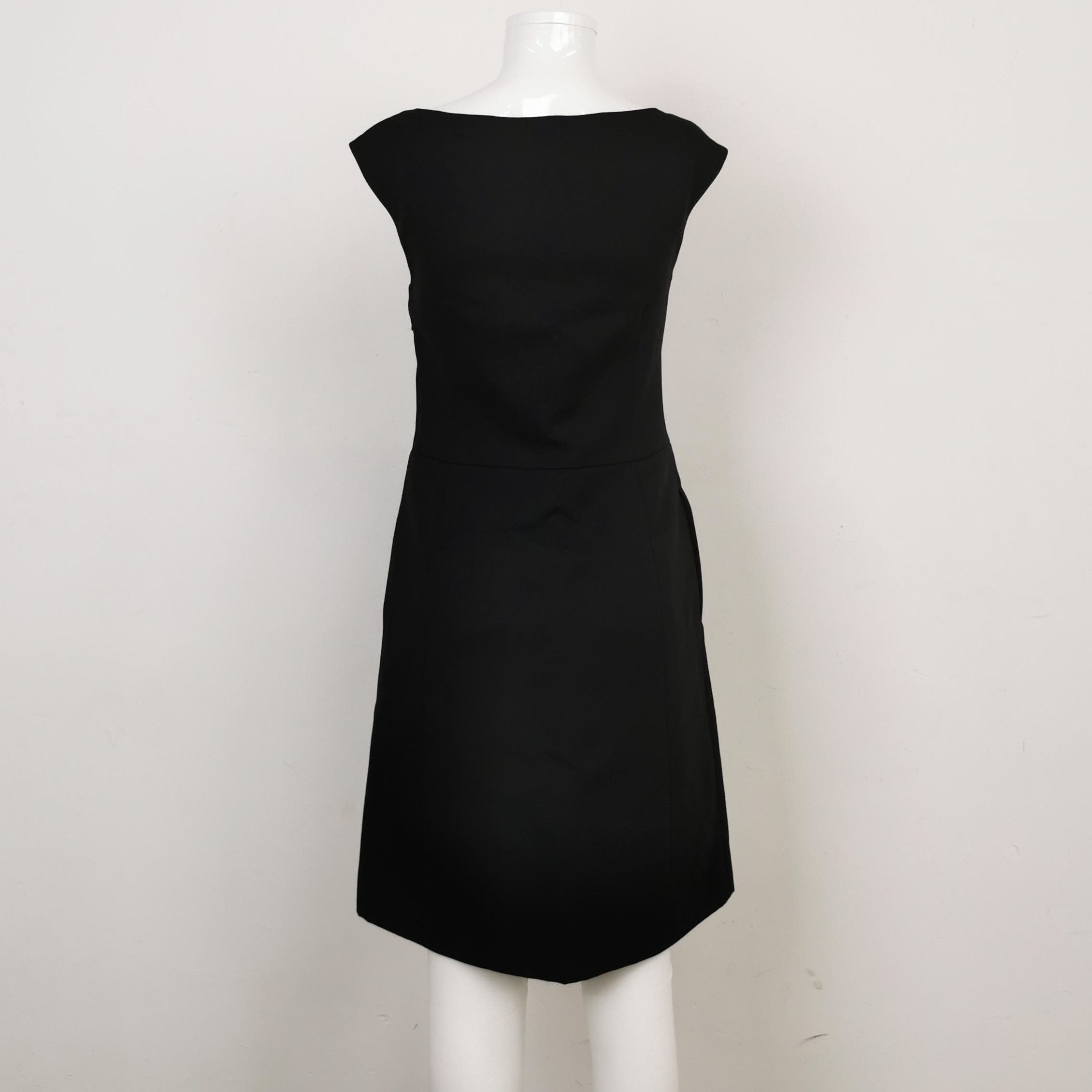 Prada Prada Wool Black Round Neck Dress Size 38 - dmc Size S / US 4 / IT 40 - 2 Thumbnail