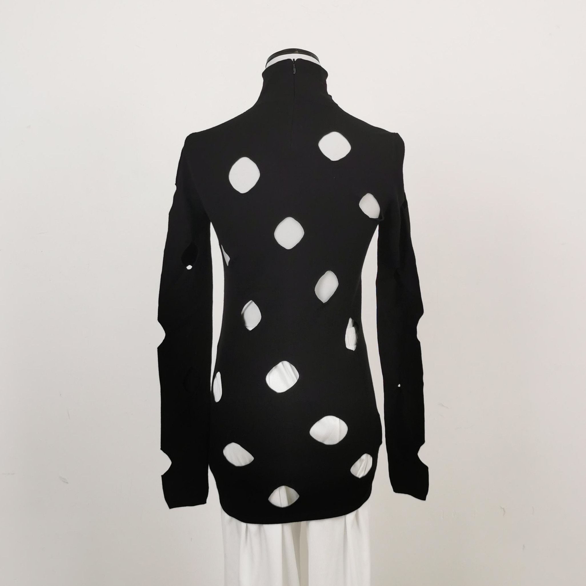Prada Prada Cut-Out Logo Knit Sweater Size 40 - dmc Size M / US 6-8 / IT 42-44 - 2 Thumbnail