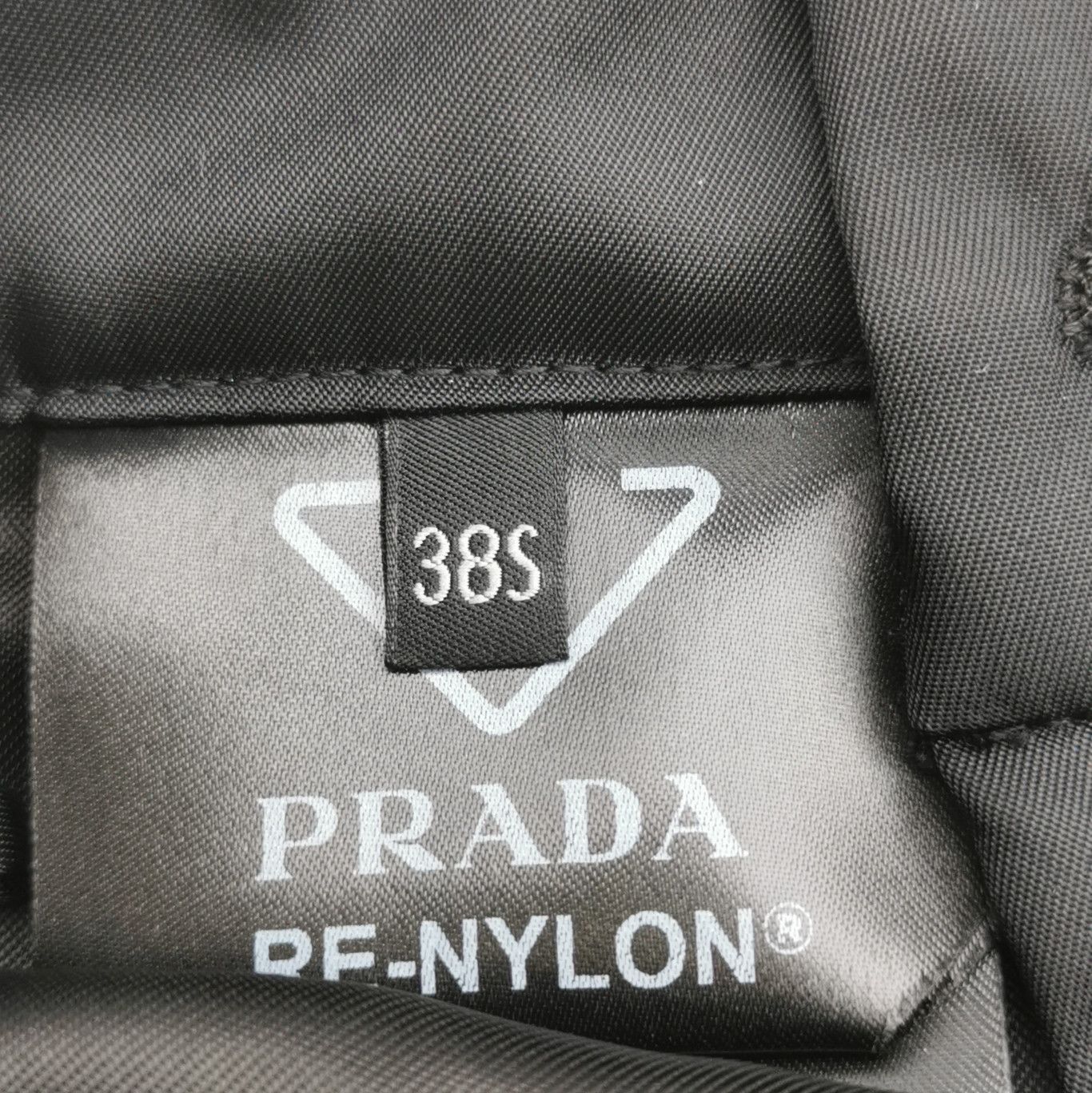 Prada Prada Solid Black Pants in Size 38 - dmc Size 38" / US 16 / IT 52 - 5 Thumbnail
