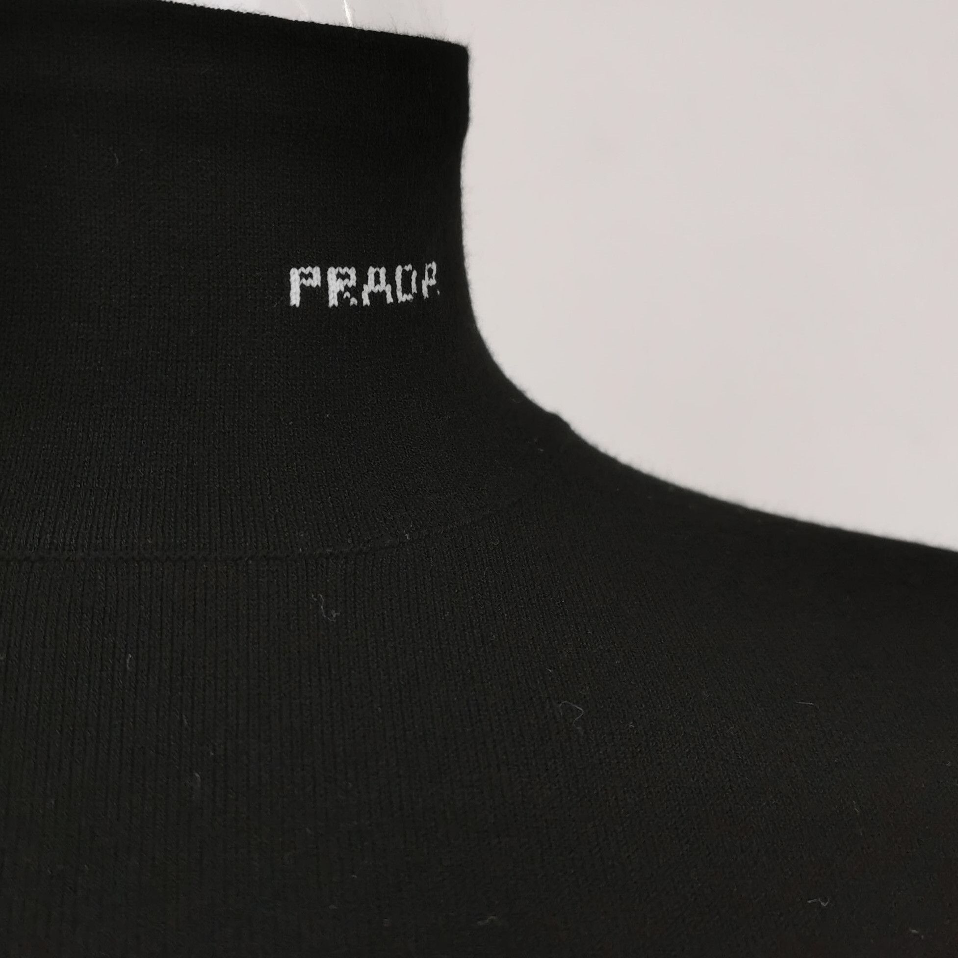 Prada Prada Logo High Neck Dress - Size 38 - dmc Size S / US 4 / IT 40 - 3 Thumbnail