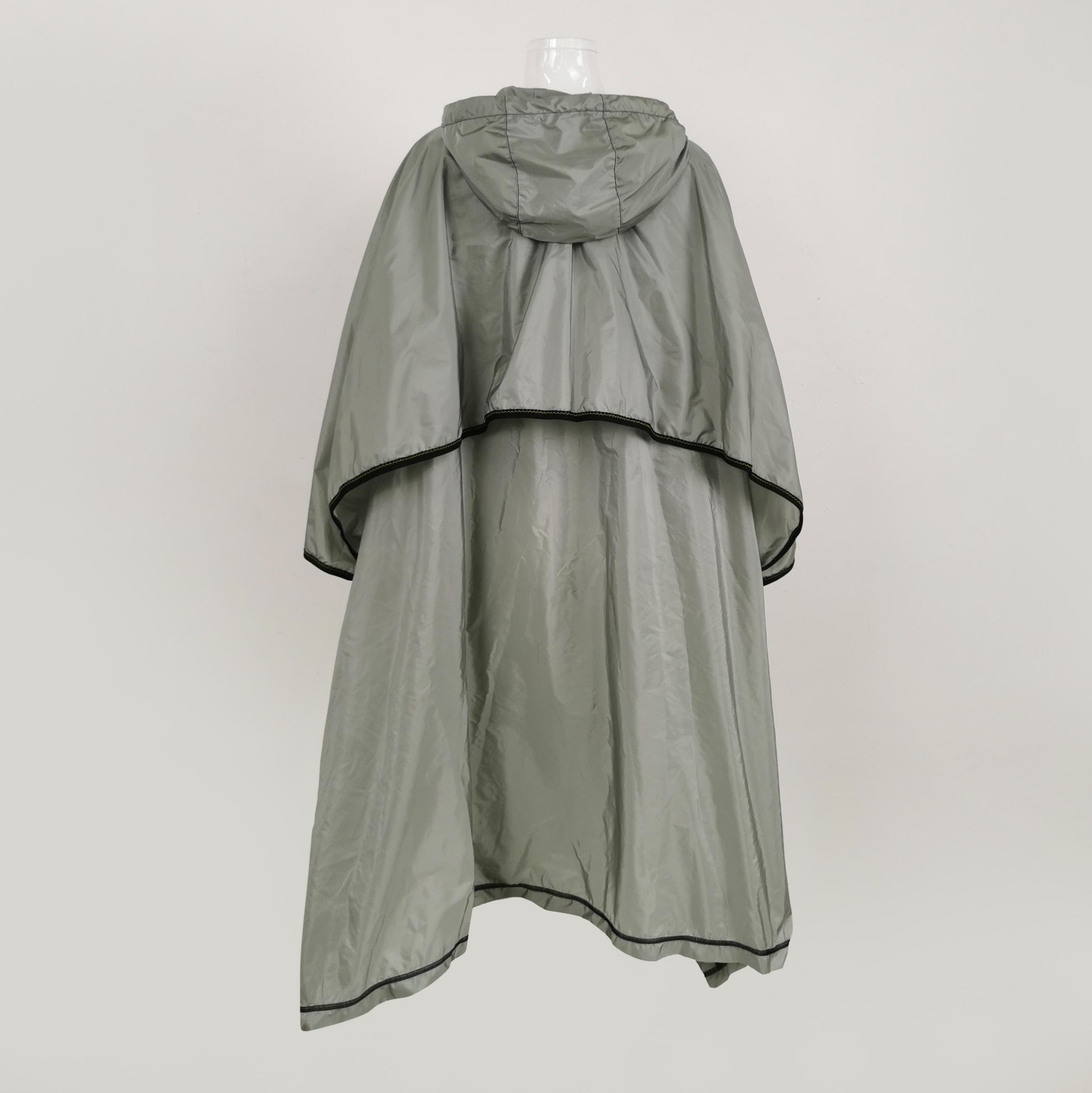 Prada Prada Triangle Logo Hooded Cape in Gray - dmc Size XXS / US 00 / IT 34 - 2 Thumbnail