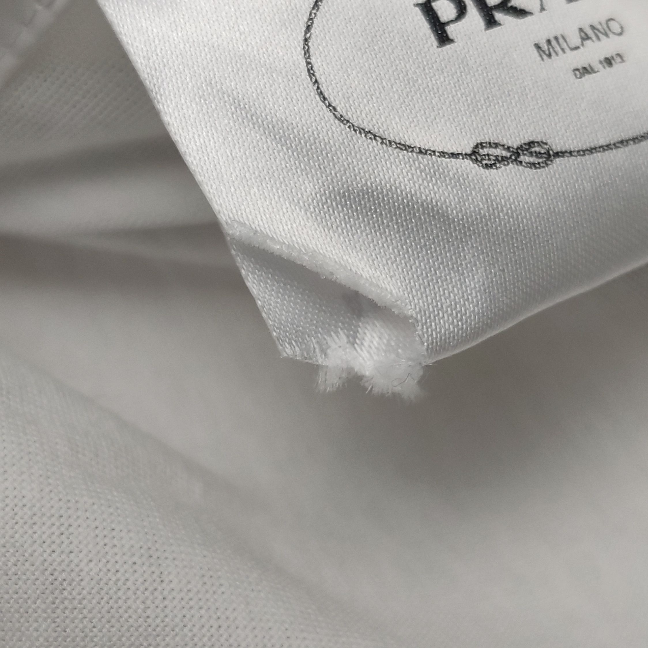 Prada Prada Cotton Logo T-Shirt with Pocket - dmc Size XS / US 0-2 / IT 36-38 - 9 Thumbnail
