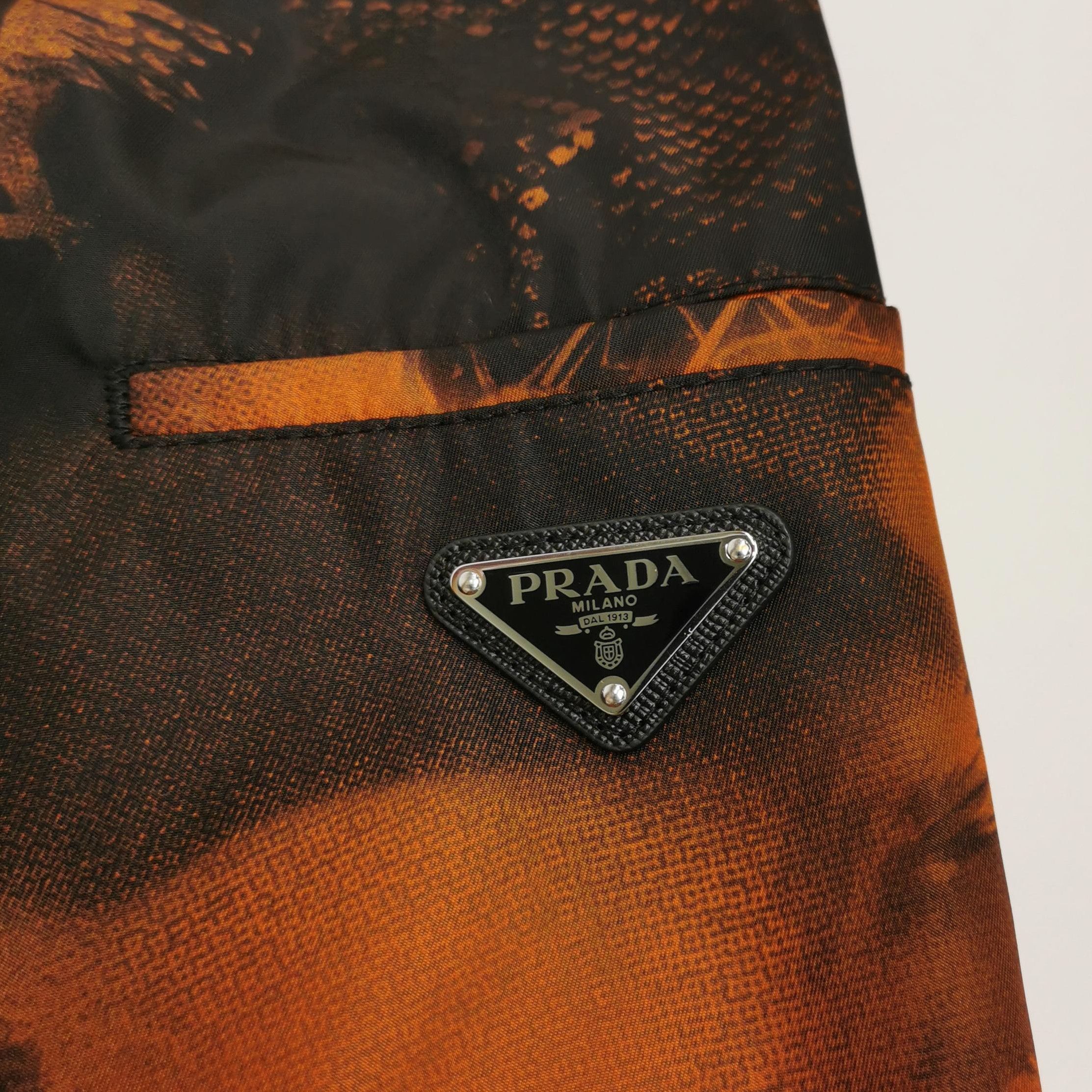 Prada Prada Color-Block Triangle Logo Shorts - dmc Size 42" / US 20 - 3 Thumbnail