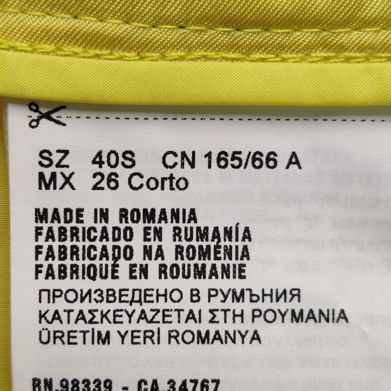 Prada Prada Yellow Belted Shorts Size 40 - dmc Size 40" / US 18 - 6 Thumbnail