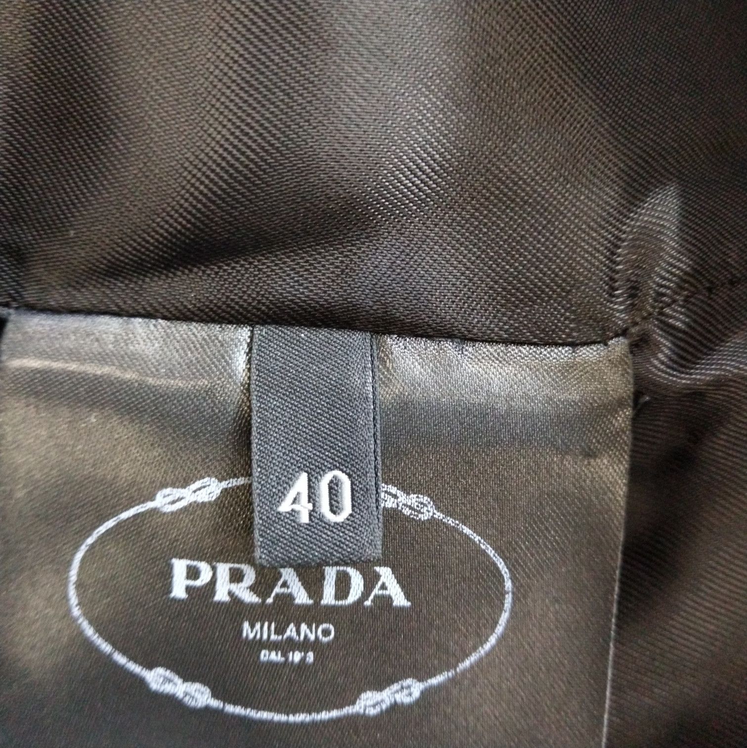 Prada Prada Wool V-Neck Coat Size 40 - dmc Size L / US 10 / IT 46 - 8 Thumbnail