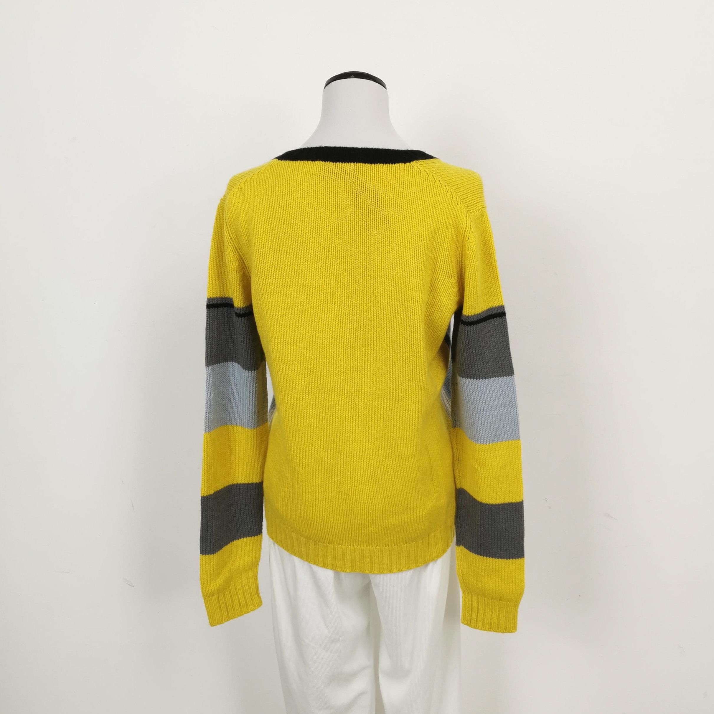 Prada Prada Cashmere V-Neck Sweater for Women - dmc Size S / US 4 / IT 40 - 2 Thumbnail