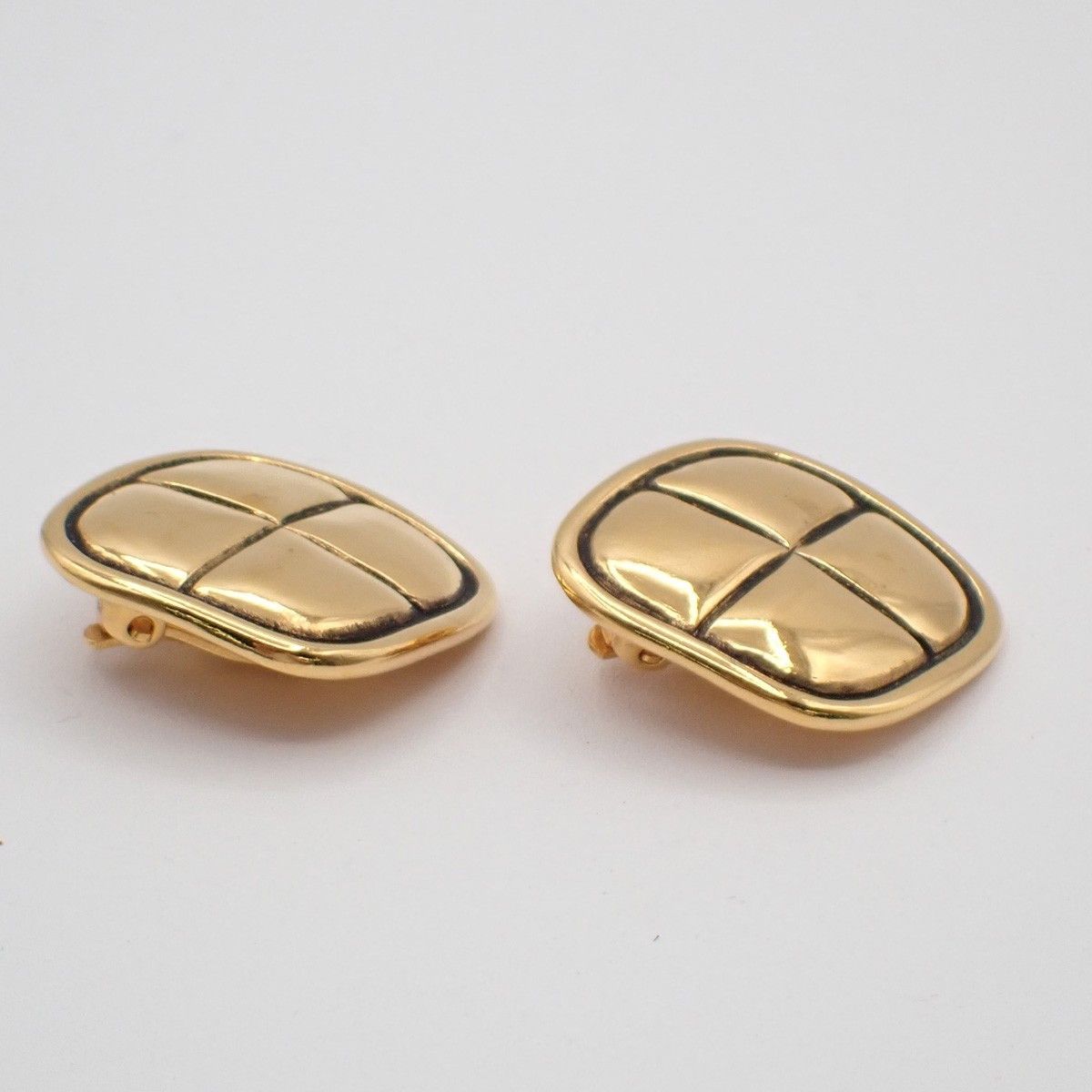 Chanel Chanel CC Rhombus Clip-On Earrings Metal Size ONE SIZE - 7 Thumbnail