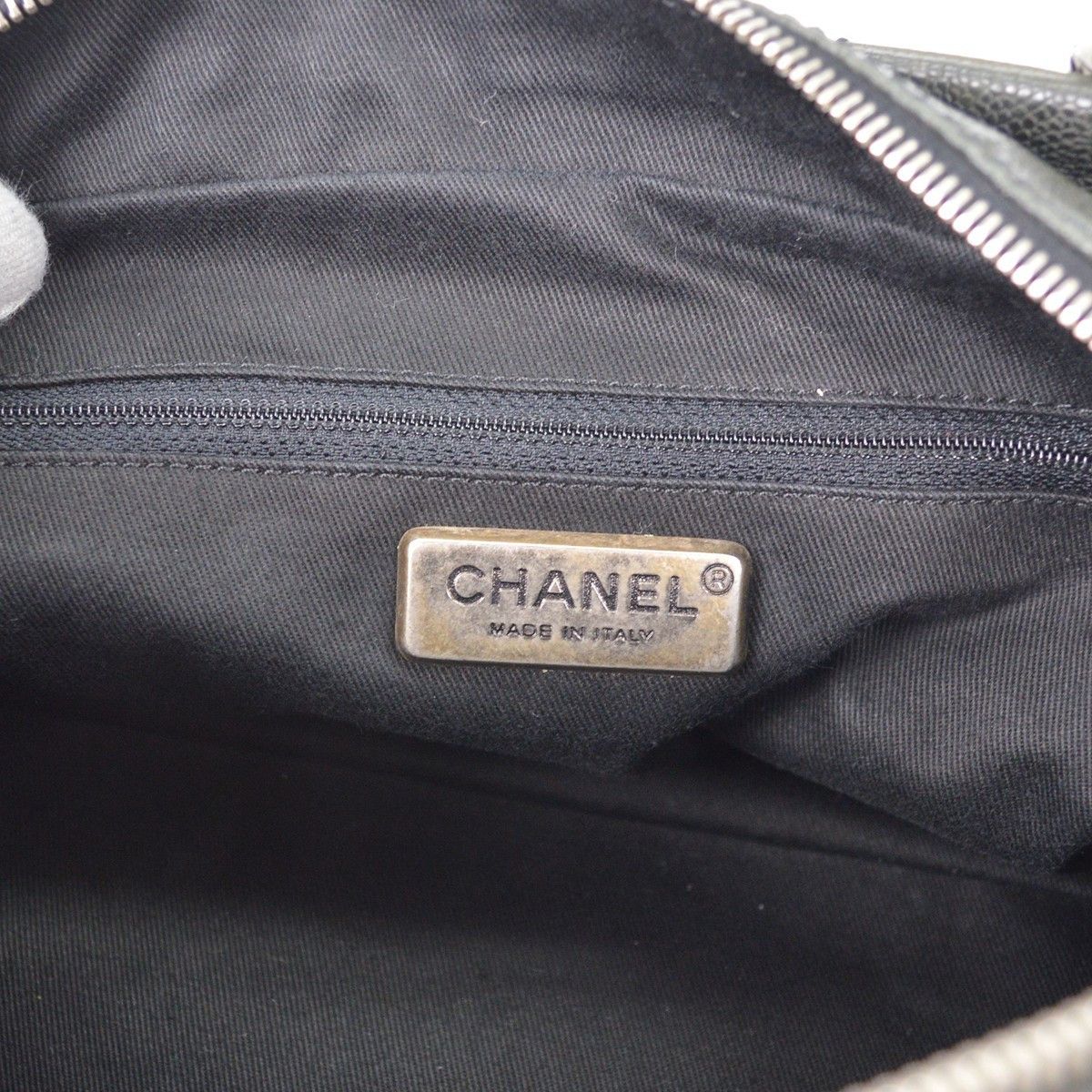 Chanel Chanel Outdoor Ligne Tote Quilted Caviar Size ONE SIZE - 4 Thumbnail