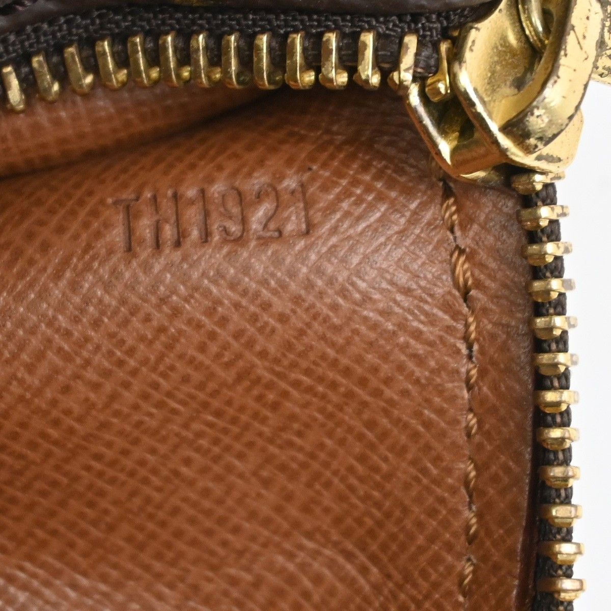Louis Vuitton Louis Vuitton Papillon Handbag Monogram Canvas Size ONE SIZE - 7 Thumbnail