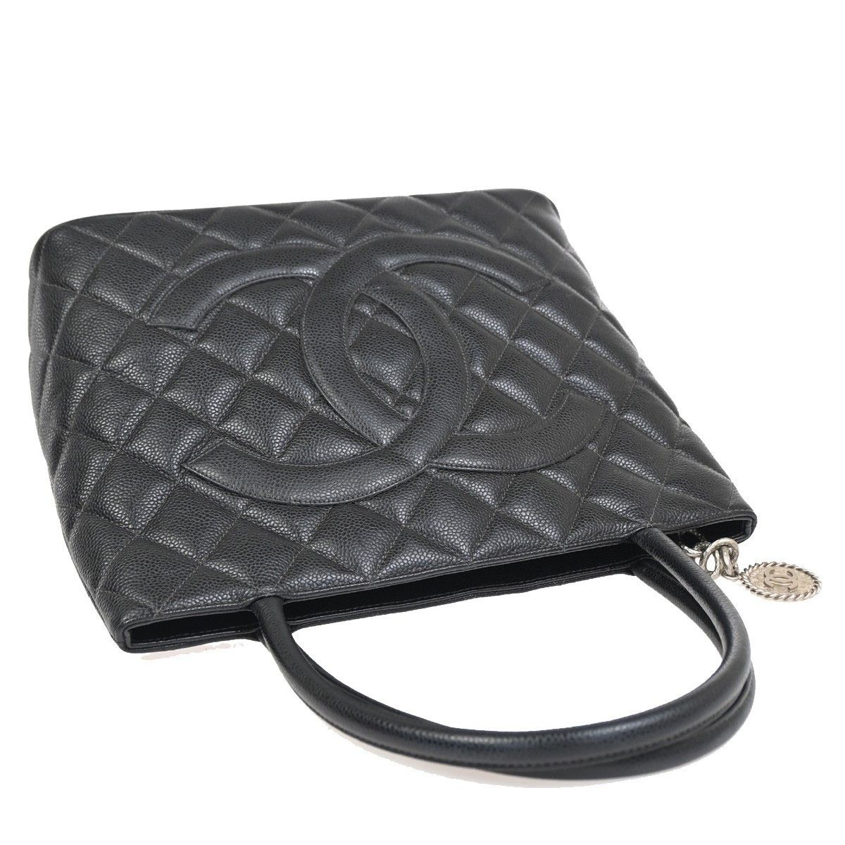 Chanel Chanel Medallion Tote Quilted Lambskin Size ONE SIZE - 8 Thumbnail