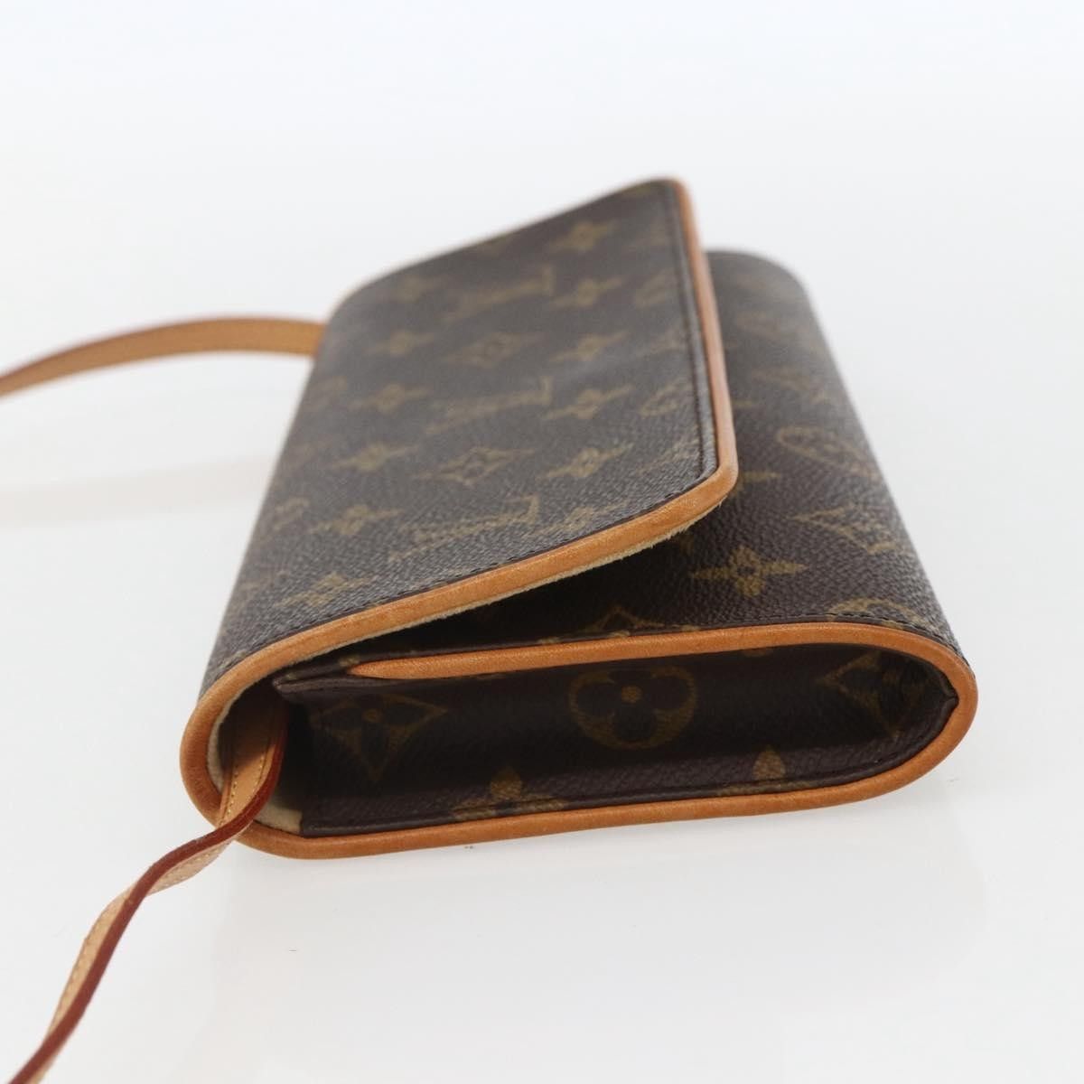 Louis Vuitton Louis Vuitton Twin Handbag Monogram Canvas Size ONE SIZE - 3 Thumbnail
