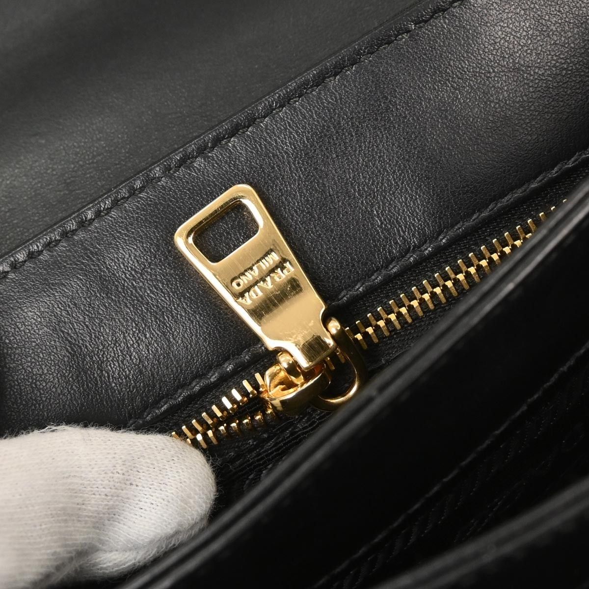 Prada Prada Chain Flap Crossbody Bag Saffiano Leather Size ONE SIZE - 8 Thumbnail