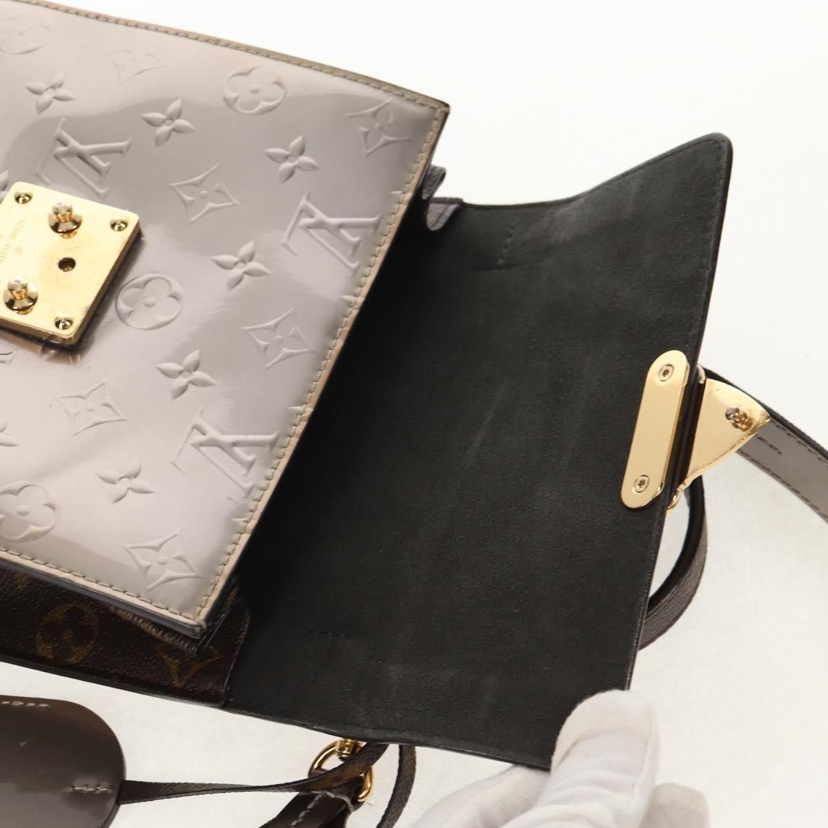 Louis Vuitton Louis Vuitton Spring Street NM Handbag Monogram Vernis with Monogram Canvas Size ONE SIZE - 18 Thumbnail