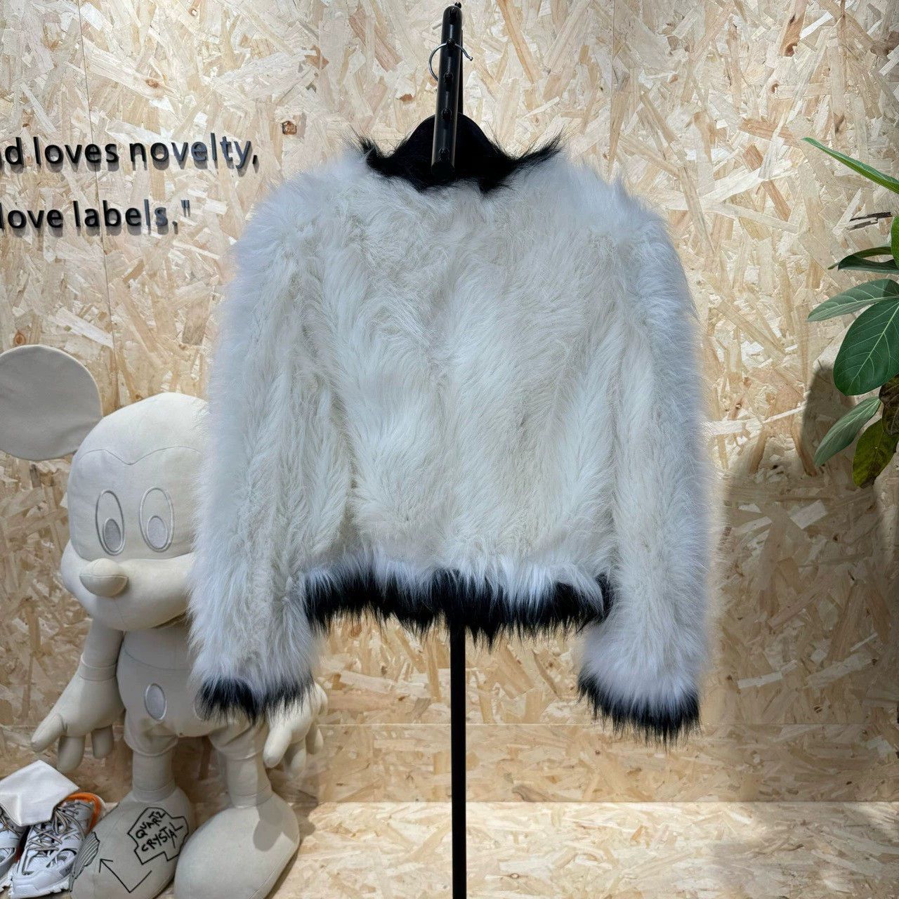 Yves Saint Laurent saint laurent black and white fur jacket Size M / US 6-8 / IT 42-44 - 3 Thumbnail