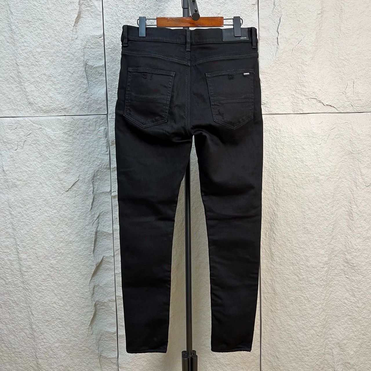 Amiri amiri black casual ripped denim jeans Size US 33 - 2 Thumbnail