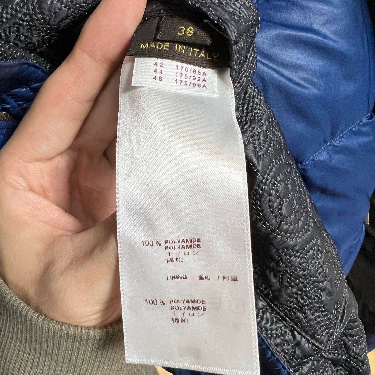 Louis Vuitton louis vuitton reversible hooded down jacket Size US M / EU 48-50 / 2 - 7 Thumbnail