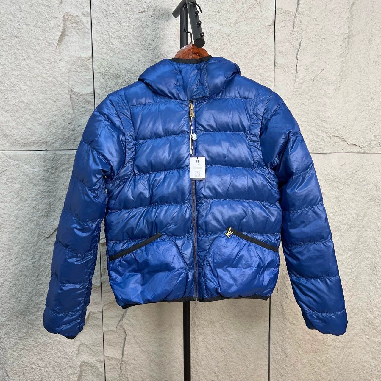 Louis Vuitton louis vuitton reversible hooded down jacket Size US M / EU 48-50 / 2 - 3 Thumbnail