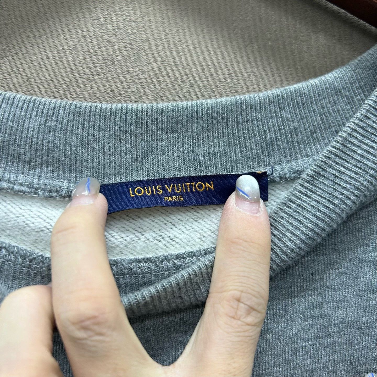 Louis Vuitton louis vuitton nigo heart logo sweatshirt Size US XL / EU 56 / 4 - 3 Thumbnail