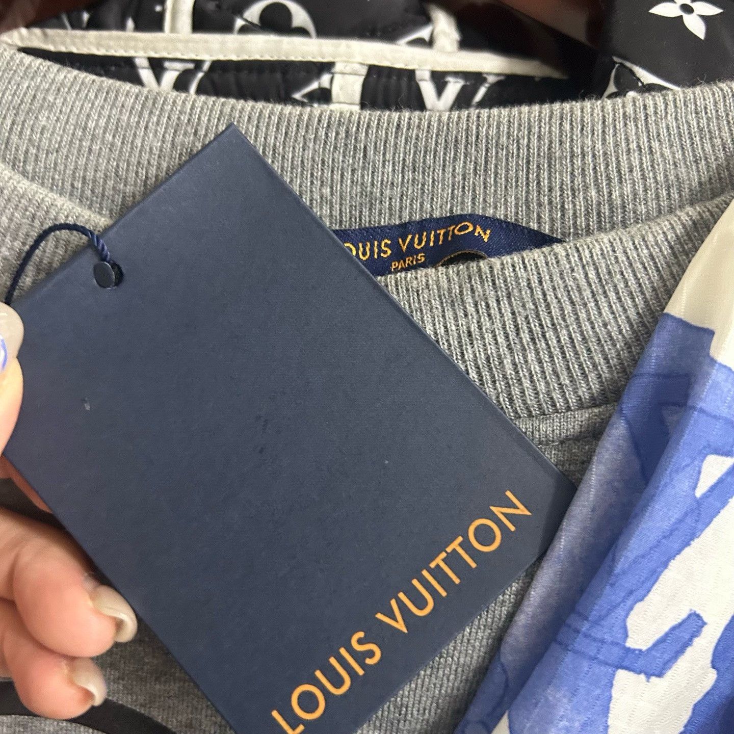 Louis Vuitton louis vuitton nigo heart logo sweatshirt Size US XL / EU 56 / 4 - 5 Thumbnail