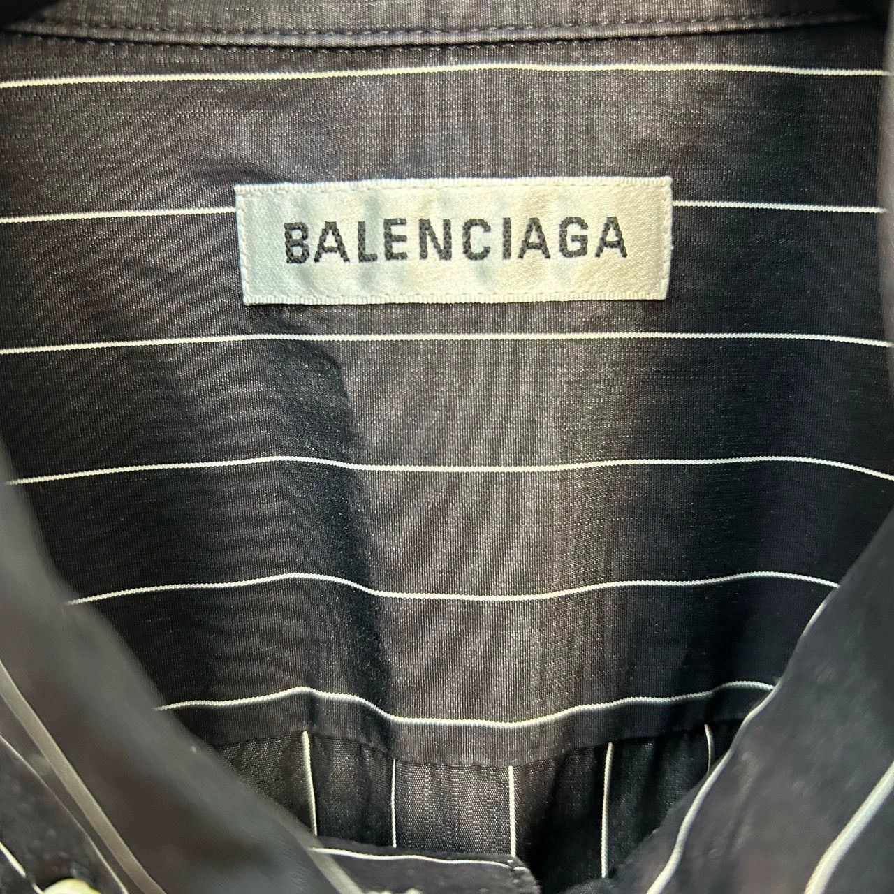 Balenciaga balenciaga striped shirt in excellent condition Size XXS / US 00 / IT 34 - 3 Thumbnail