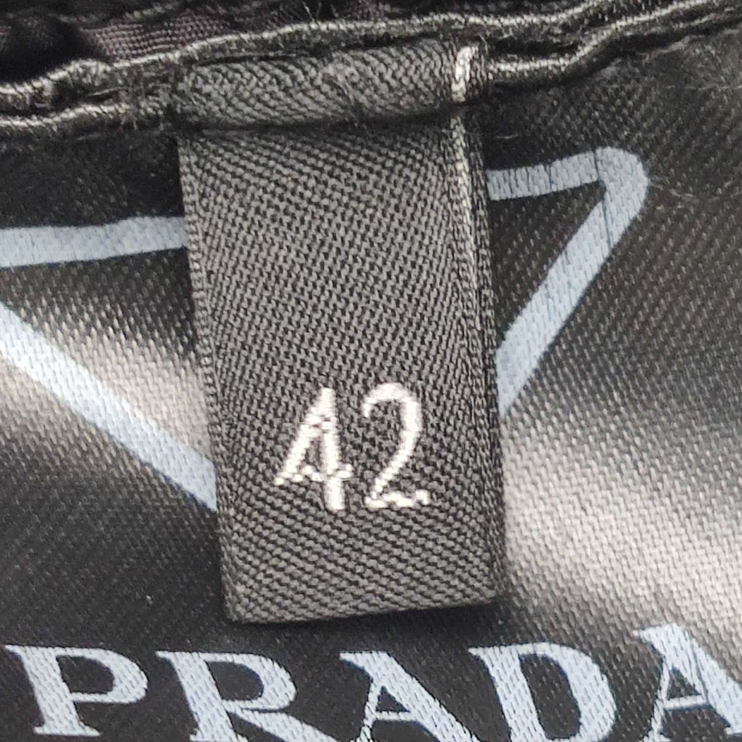 Prada Prada Logo-Embellished Black Trousers - dmc Size 42" / US 20 - 6 Thumbnail
