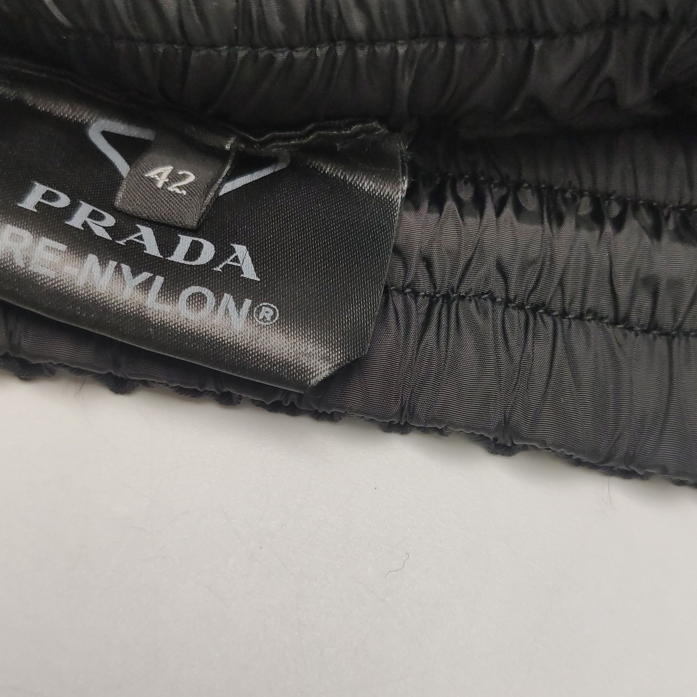 Prada Prada Logo-Embellished Black Trousers - dmc Size 42" / US 20 - 8 Thumbnail