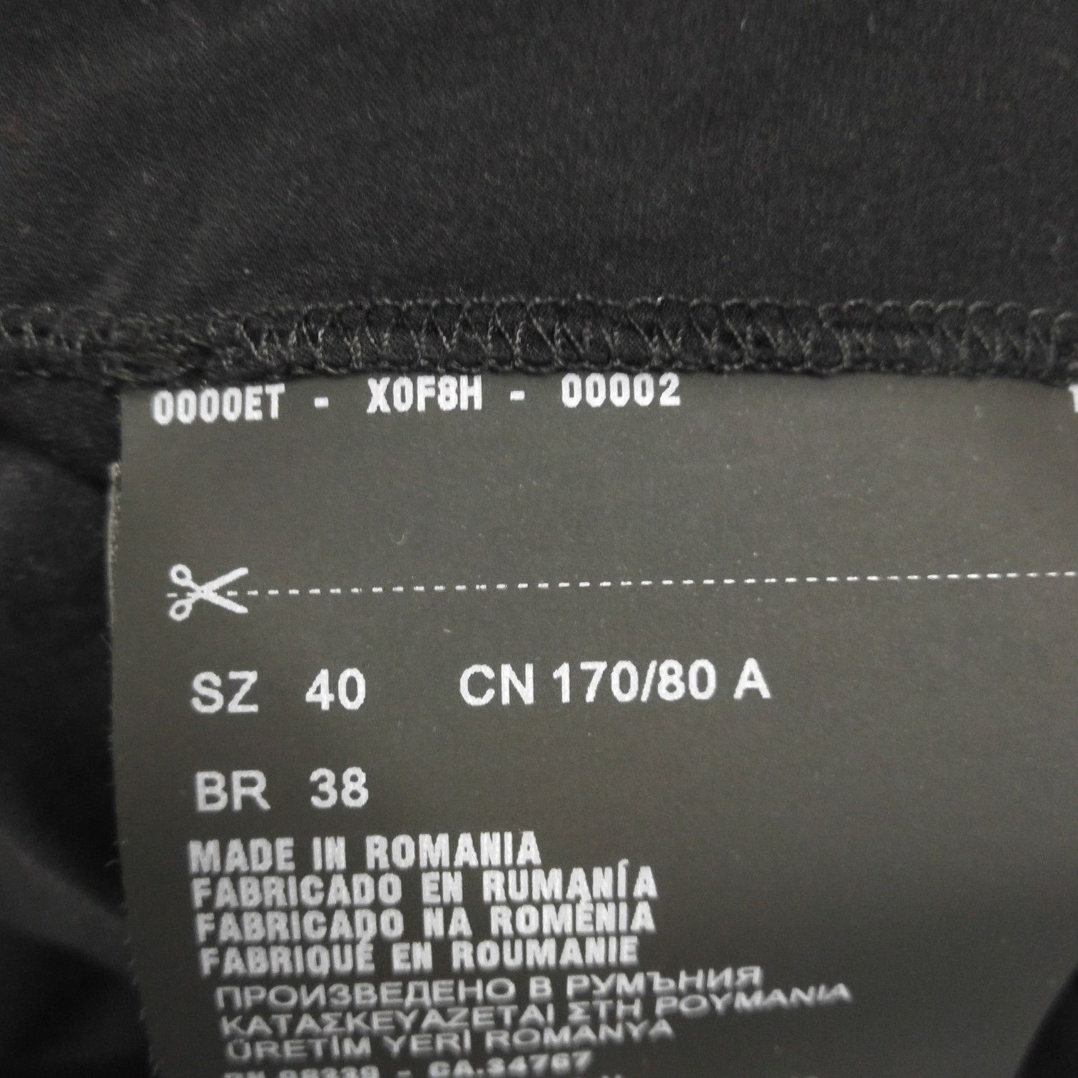 Prada Prada Solid Triangle Logo Top in Size 40 - dmc Size L / US 10 / IT 46 - 9 Thumbnail