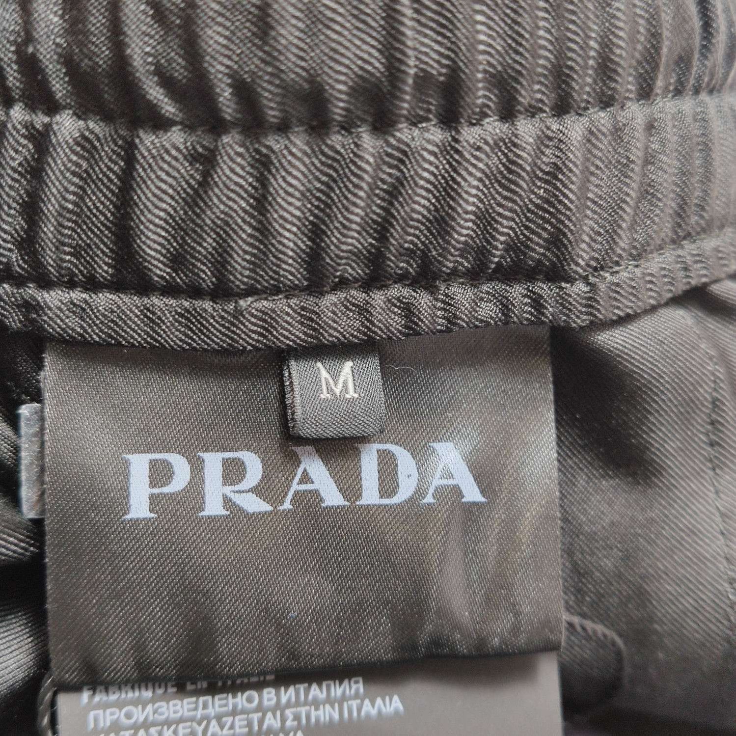 Prada Prada Silk Logo Shorts in Size M - dmc Size 25" / US 0 / IT 36 - 6 Thumbnail